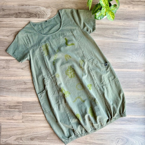 Hand-Painted Olive Green Short Sleeve Pocket Dress Unique Artwear (Fits M/L) - Picture 2 of 11